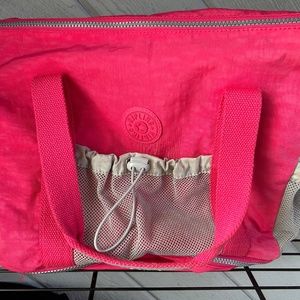 Kipling Cute Pink Large over the shoulder or across the shoulder bag.